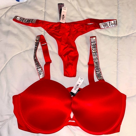 Victoria Secret push up bra and thong set, new with tags - Picture 1 of 3